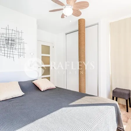 Modern 1 Bedroom In Very Center Of Marbella. Apartment *