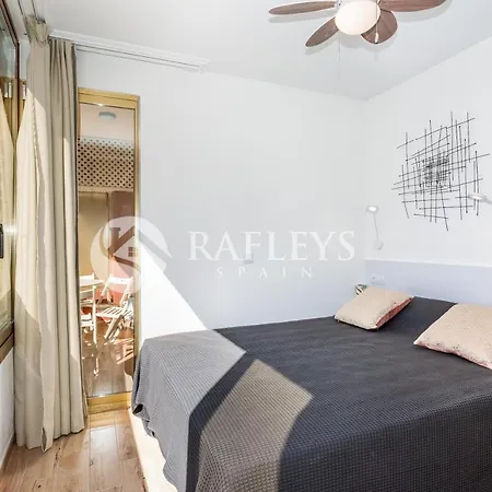 Apartment Modern 1 Bedroom In Very Center Of Marbella.