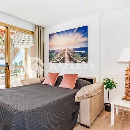 Apartment Modern 1 Bedroom In Very Center Of Marbella.